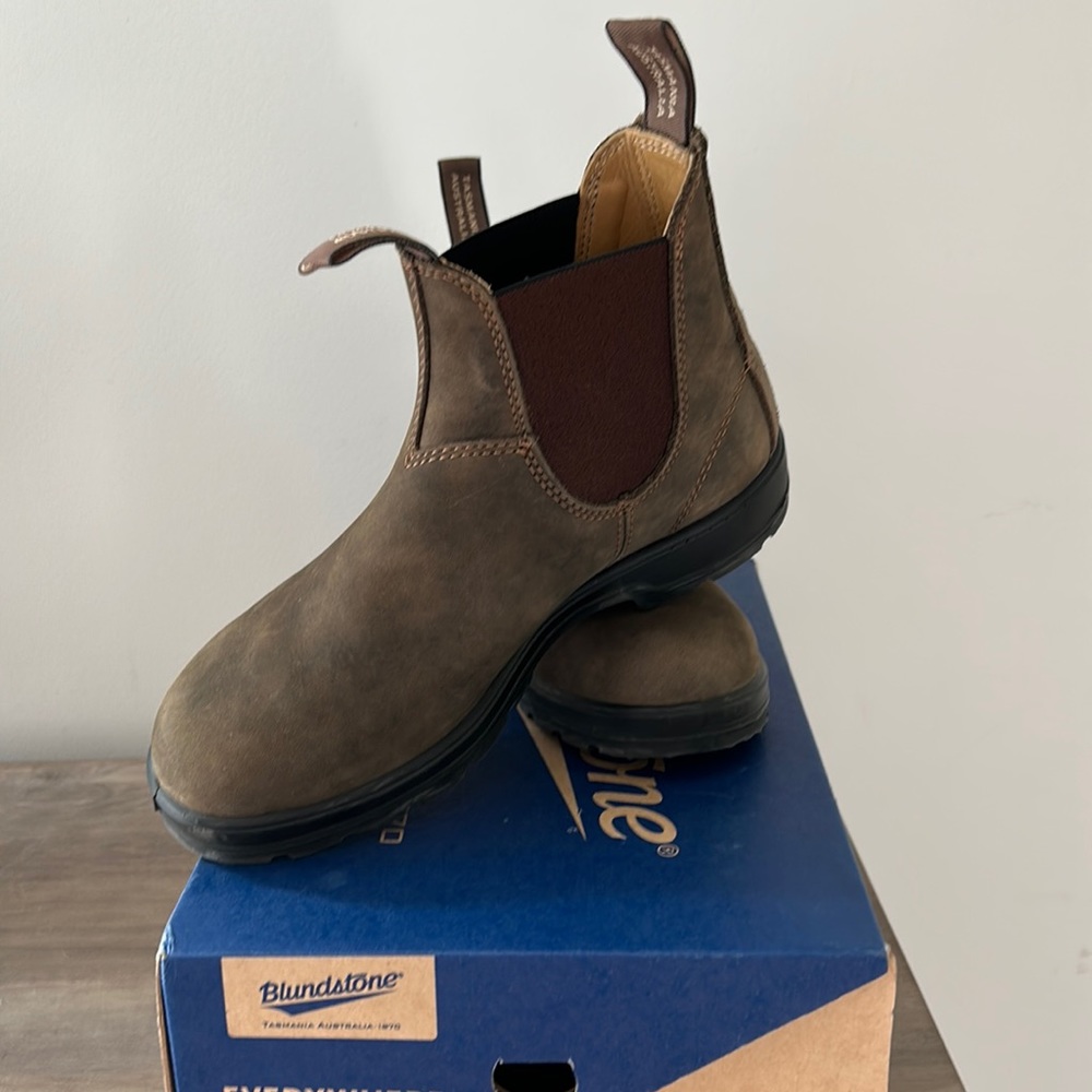 Blundstone 585 Rustic Brown. AUS 5 / US 8
